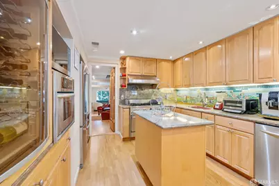 2076 16th Avenue, San Francisco, CA 94116 - Photo 23