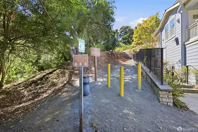 400 Live Oak Way #401, Belmont, CA 94002 - Photo 31