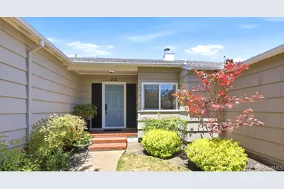 212 Briar Lane, San Mateo, CA 94403 - Photo 3