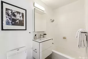 1040 Sanchez St, San Francisco, CA 94114 - Photo 23