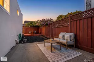 1121 Peach St, Alameda, CA 94501 - Photo 47