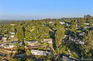 2714 Summit Dr, Burlingame, CA 94010 - Photo 55