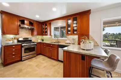 2714 Summit Drive, Burlingame, CA 94010 - Photo 17