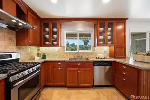 2714 Summit Dr, Burlingame, CA 94010 - Photo 19