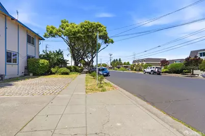 2108 Aldengate Way, Hayward, CA 94545 - Photo 3