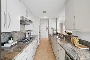 1333 Jones St, San Francisco, CA 94109 - Photo 27