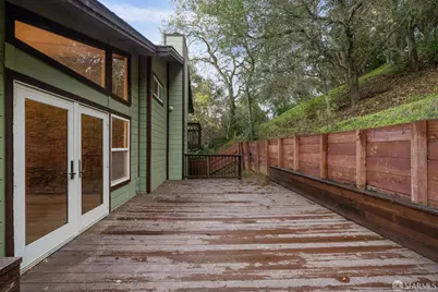 305 Lindsey Drive, Martinez, CA 94553 - Photo 29