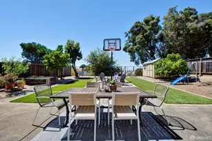 1299 Turquoise Dr, Hercules, CA 94547 - Photo 43