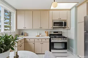 1950 11th Ave, San Francisco, CA 94116 - Photo 23