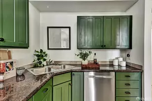 425 28th St, Oakland, CA 94609 - Photo 15