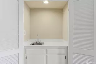1687 Bayridge Way, San Mateo, CA 94402 - Photo 25