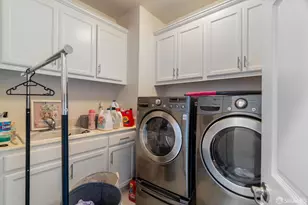 237 Tanglewood Dr, Richmond, CA 94806 - Photo 33