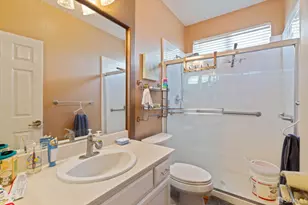 237 Tanglewood Dr, Richmond, CA 94806 - Photo 5