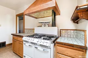 944 Madrid St, San Francisco, CA 94112 - Photo 17