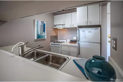 135 Red Rock Way #203L, San Francisco, CA 94131 - Photo 19