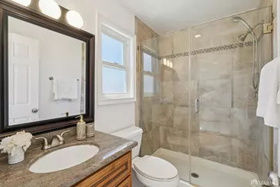 13500 Doolittle Drive, San Leandro, CA 94577 - Photo 21