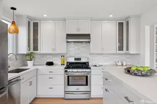 26 Longview Ct, San Francisco, CA 94131 - Photo 15