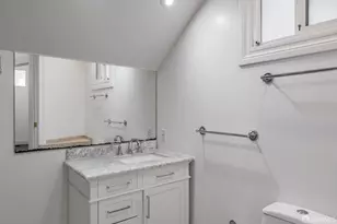 2704 Pine St, San Francisco, CA 94115 - Photo 21