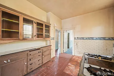 300 Burrows Street, San Francisco, CA 94134 - Photo 11