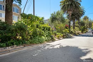1712 Quesada Ave, San Francisco, CA 94124 - Photo 25