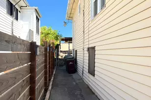 672 61st St, Oakland, CA 94609 - Photo 3