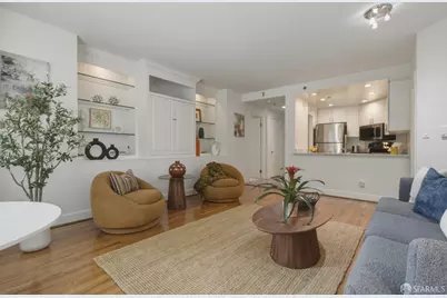 111 Chestnut Street #402, San Francisco, CA 94111 - Photo 1