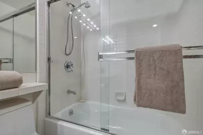 111 Chestnut Street #402, San Francisco, CA 94111 - Photo 21
