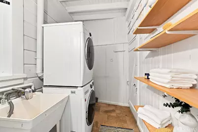 747 Lyon Street #2, San Francisco, CA 94115 - Photo 21