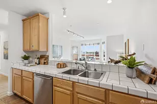 5810 Mission St, San Francisco, CA 94112 - Photo 9