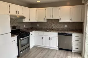 1590 Flores Dr, Pacifica, CA 94044 - Photo 9