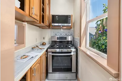 333 Holly Park Circle, San Francisco, CA 94110 - Photo 21