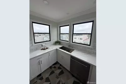 119 Vernon Street, San Francisco, CA 94132 - Photo 11