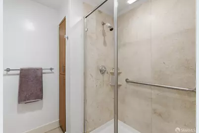 438 W Grand Ave Avenue #414, Oakland, CA 94612 - Photo 23
