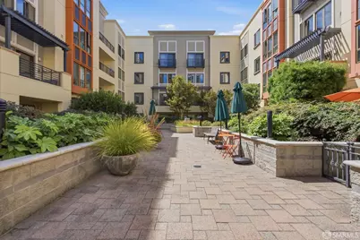 438 W Grand Ave Avenue #414, Oakland, CA 94612 - Photo 25