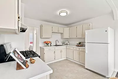 2410 45th Avenue, San Francisco, CA 94116 - Photo 29