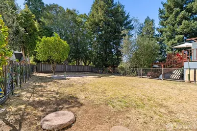 3631 Monterey Boulevard, Oakland, CA 94619 - Photo 51