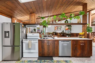 880 Rockaway Beach Avenue, Pacifica, CA 94044 - Photo 17