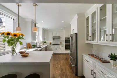2034 Beach Street, San Francisco, CA 94123 - Photo 7