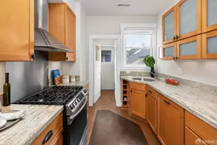 582 Douglass St, San Francisco, CA 94114 - Photo 15