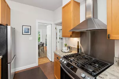 582 Douglass Street, San Francisco, CA 94114 - Photo 17