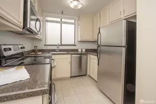 155 Gardenside Dr, San Francisco, CA 94131 - Photo 17