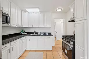 1320 Hawes St, San Francisco, CA 94124 - Photo 7