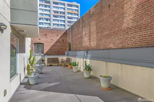 81 Frank Norris St, San Francisco, CA 94109 - Photo 17