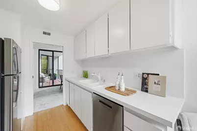 150 Lombard Street #302, San Francisco, CA 94111 - Photo 7