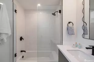 807 York St, San Francisco, CA 94110 - Photo 27
