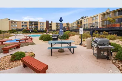 380 Vallejo Drive #126, Millbrae, CA 94030 - Photo 25