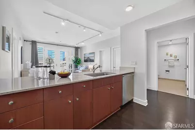 585 9th Street #551, Oakland, CA 94607 - Photo 15