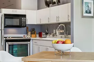 220 Lombard St, San Francisco, CA 94111 - Photo 23