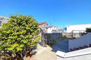 1003-1005 E 11th St, Oakland, CA 94606 - Photo 7