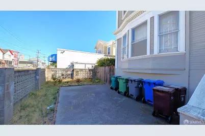 1003-1005 E 11th Street, Oakland, CA 94606 - Photo 3